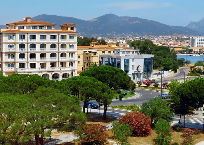 Grand President Hotel